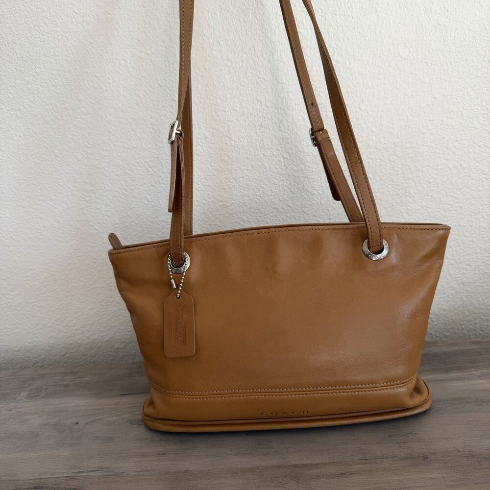 Vintage Coach Leather Shoulder  Handbag Purse D8C-4243 Tan Brown